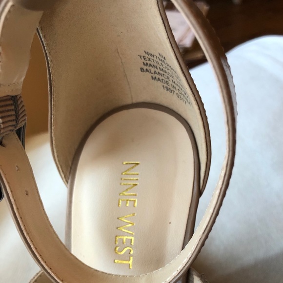 Nine West Wedge sandals EUC - Picture 4 of 8